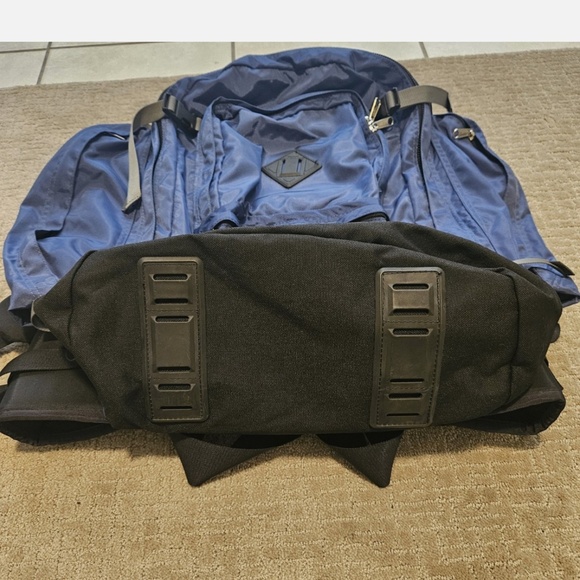 Vintage Kelty Red Wing Hiking Backpack Internal Frame Blue 22 inches long main image 7